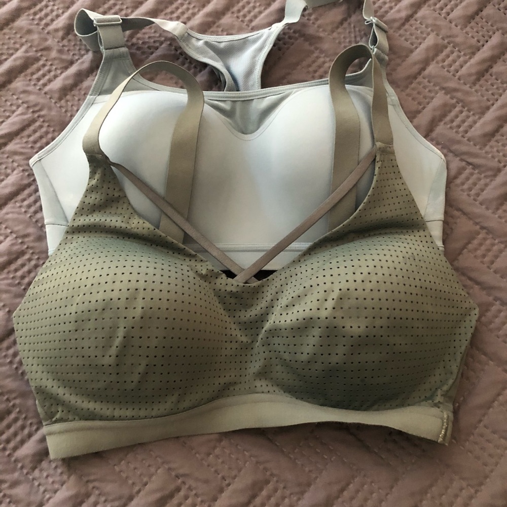 Victoria Secrets Sports Bra Bundle